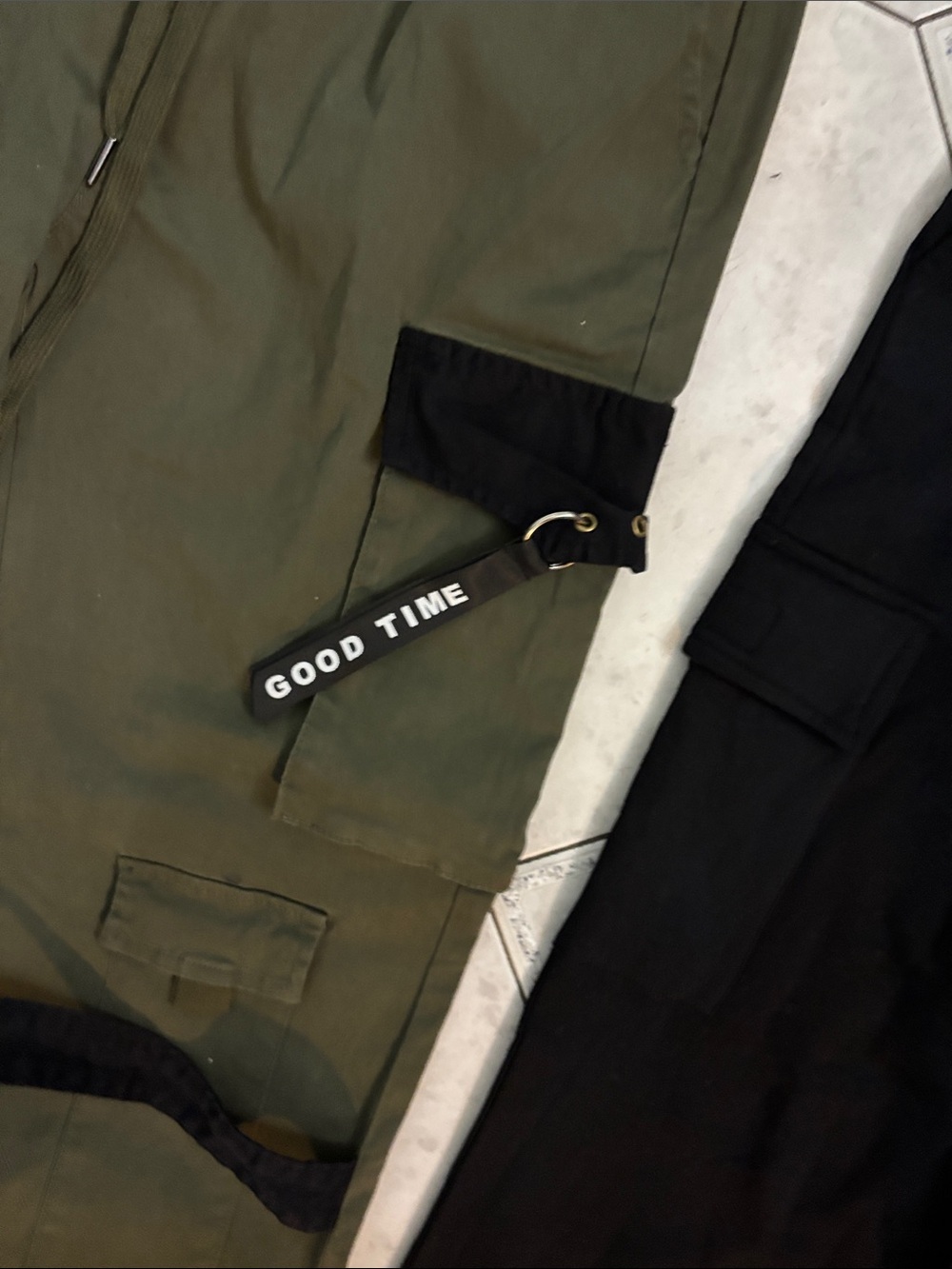 Men's Olive Green Cargo Jogger Cargo Sweat Pants - Utility Style - Picture 3 of 10